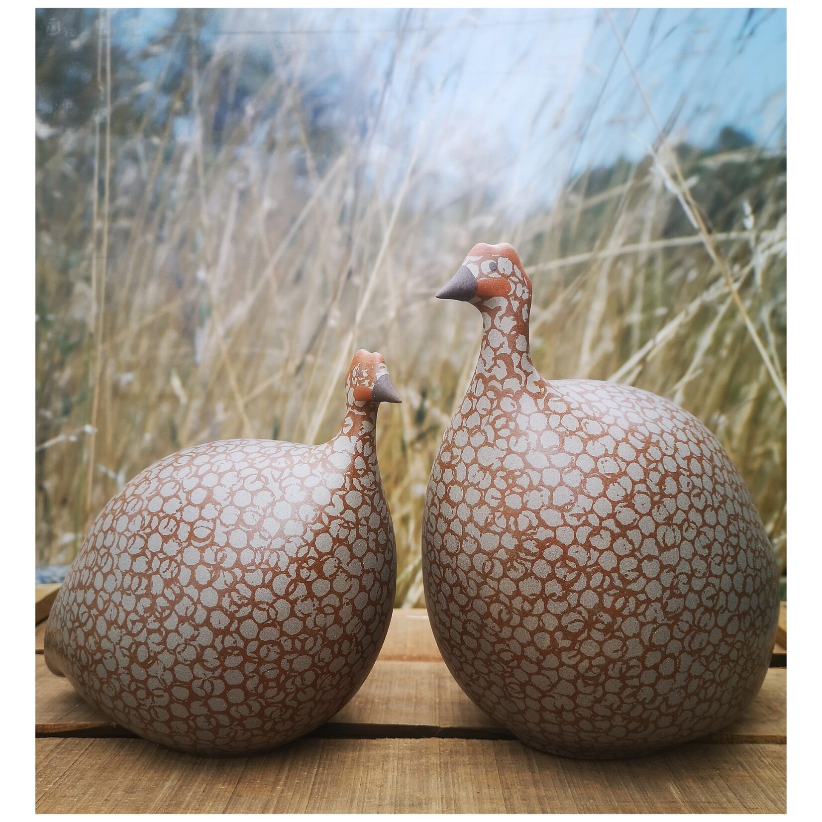 Les Céramiques de Lussan Guinea Fowl Matte Grey Spotted Bordeaux