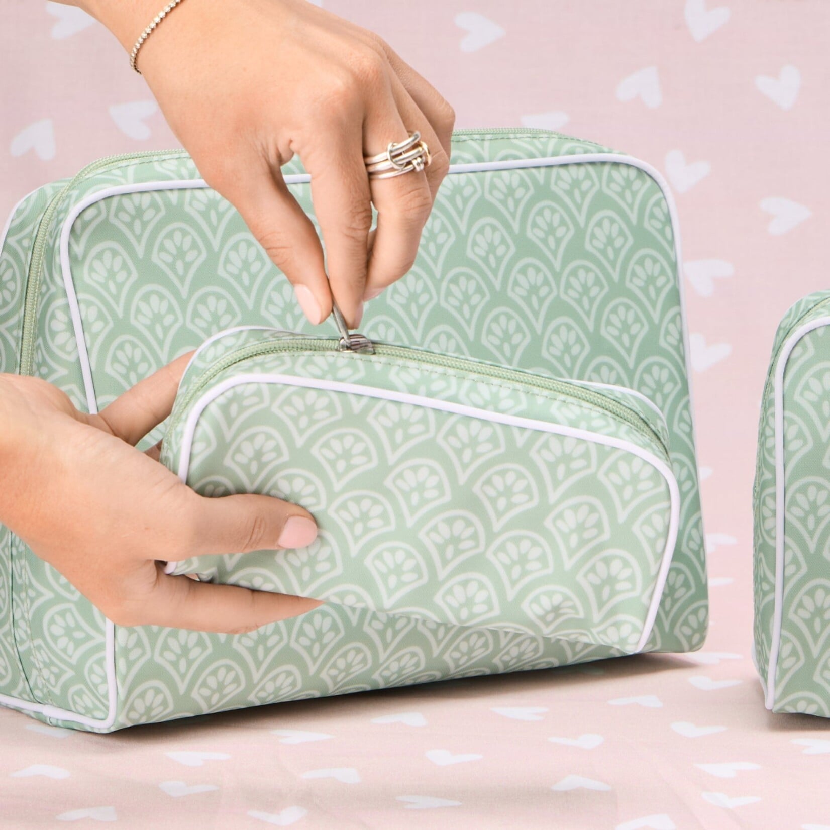Weezie Weezie Toiletry Bags