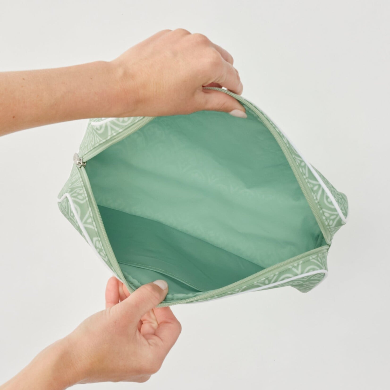 Weezie Weezie Toiletry Bags