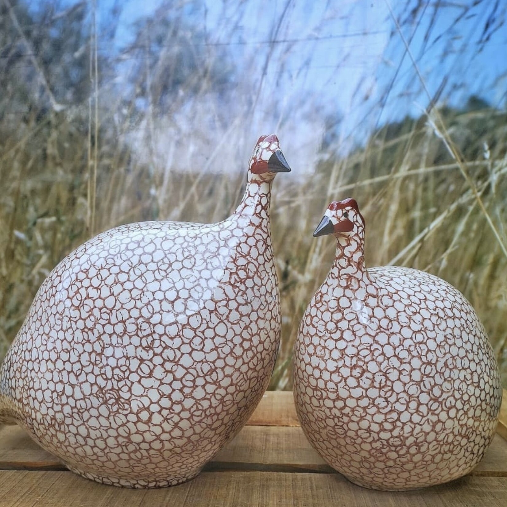 Les Céramiques de Lussan Guinea Fowl White Spotted Bordeaux