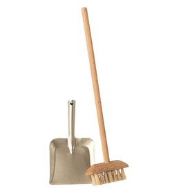 Maileg Maileg - Miniature Broom Set