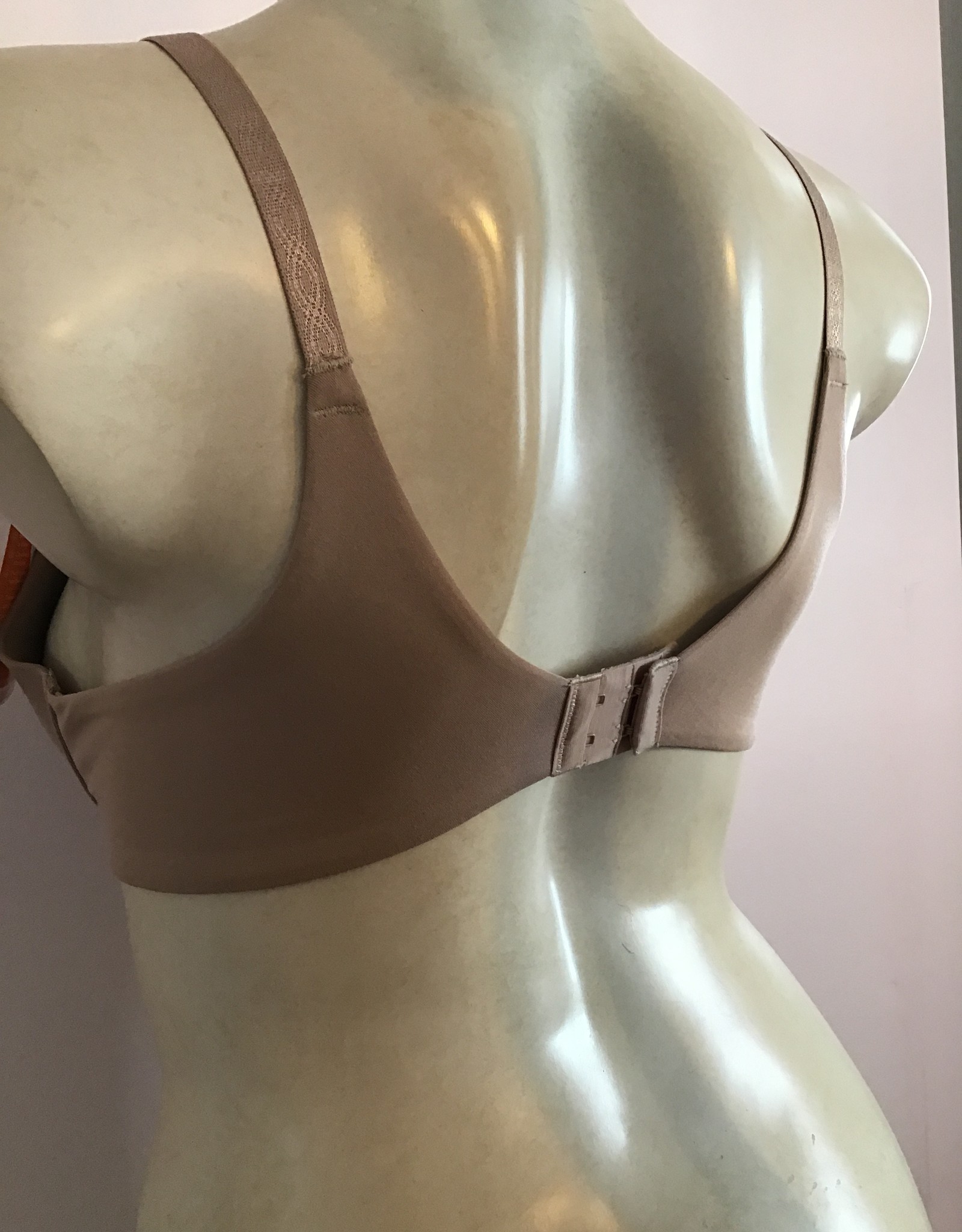 OLGA -FREE SHIPPING -No Side Effects Bra- Toasted Almond