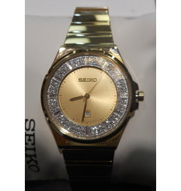 Seiko gold-tone wrist watch with Crystals