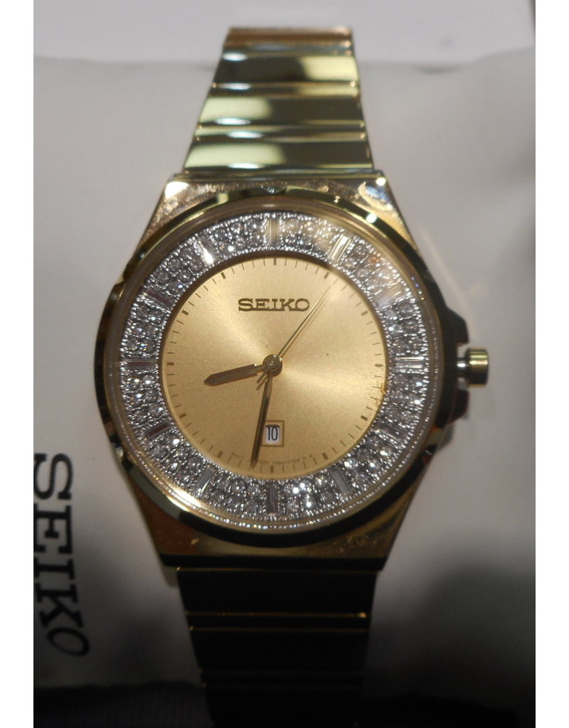 Seiko gold-tone wrist watch with Crystals