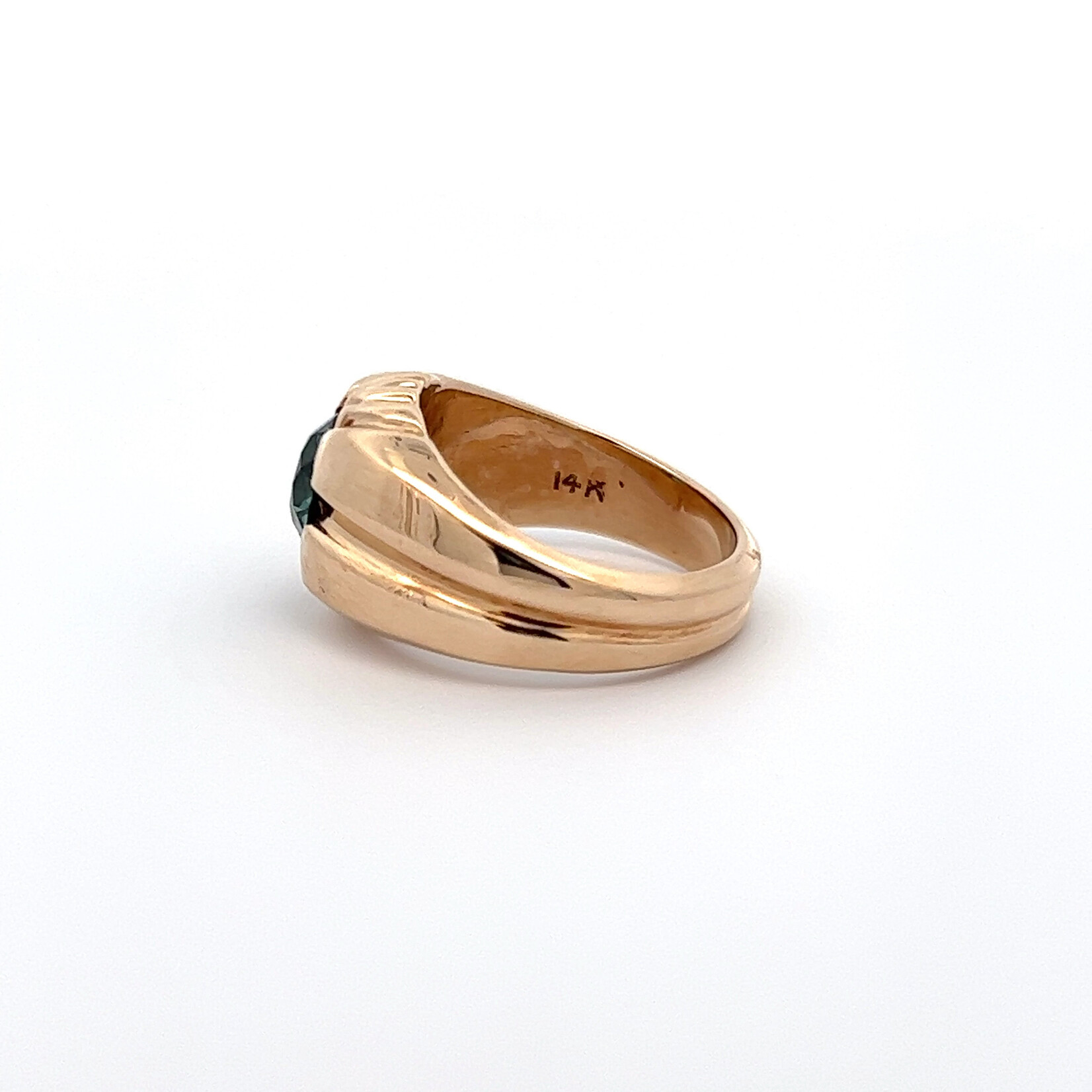 14 Karat Yellow Gold Blue Zircon Ring