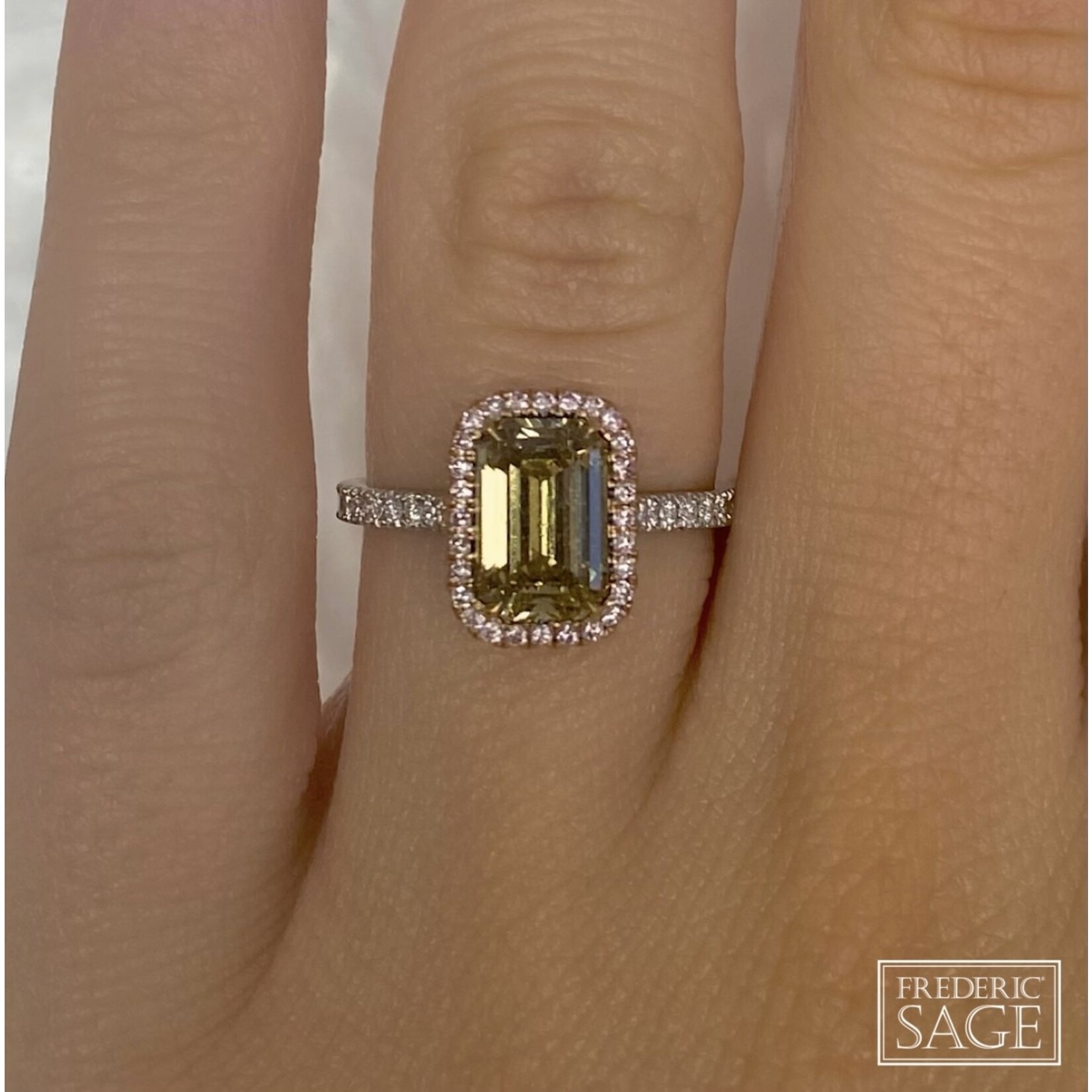Frederic Sage 18 Karat Two-Tone Fancy Brown Yellow Pink Diamond Ring