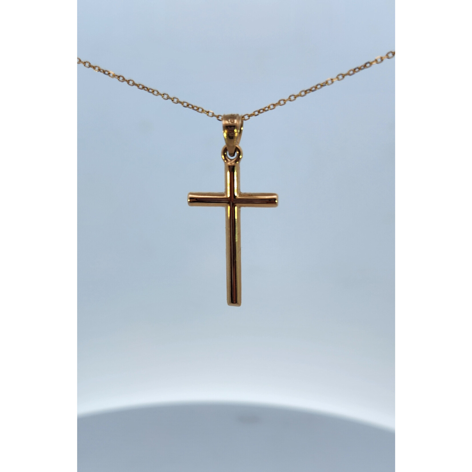 14 Karat Yellow Gold 18" Plain Cross Necklace