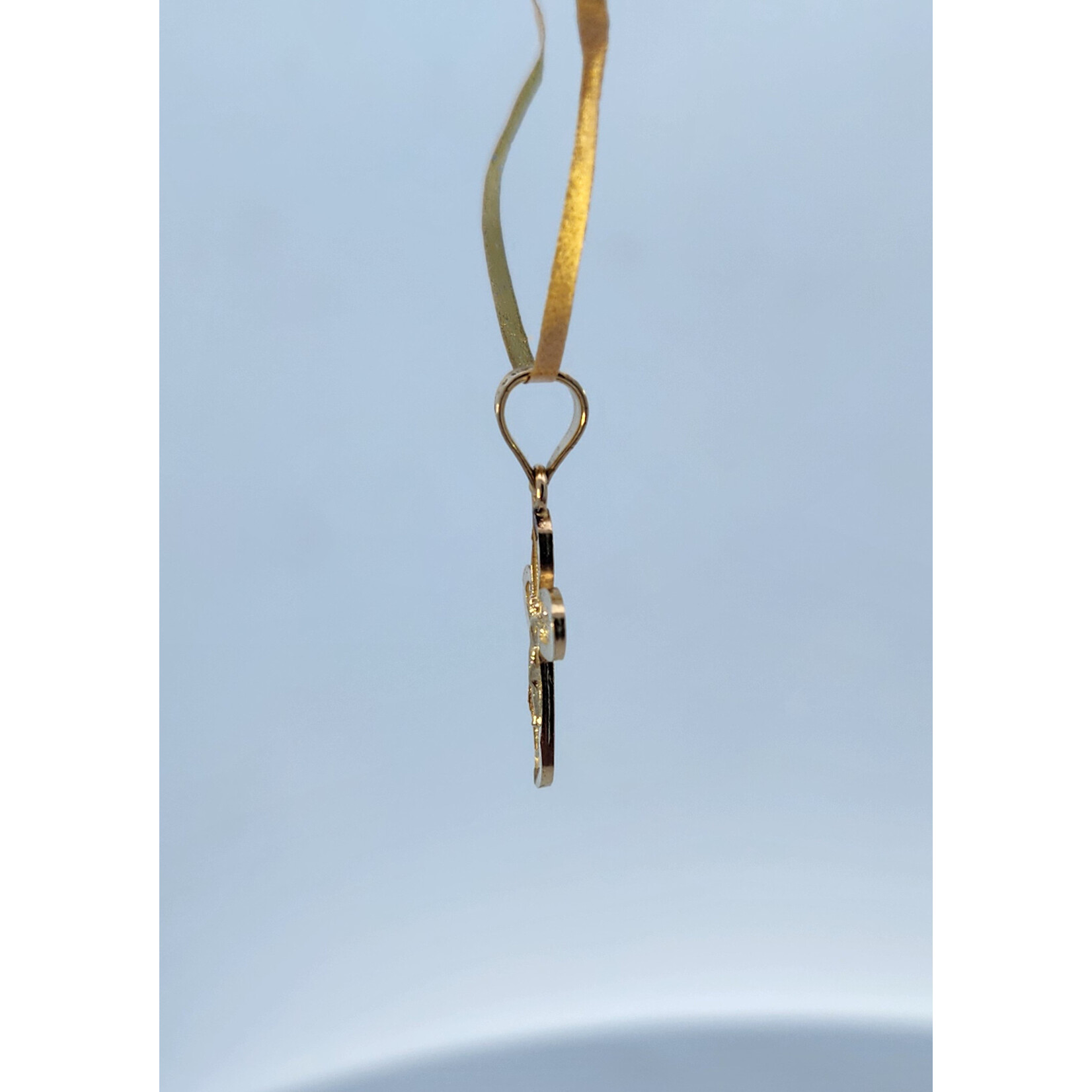 14 Karat Yellow Gold Rounded Crucifix Pendant