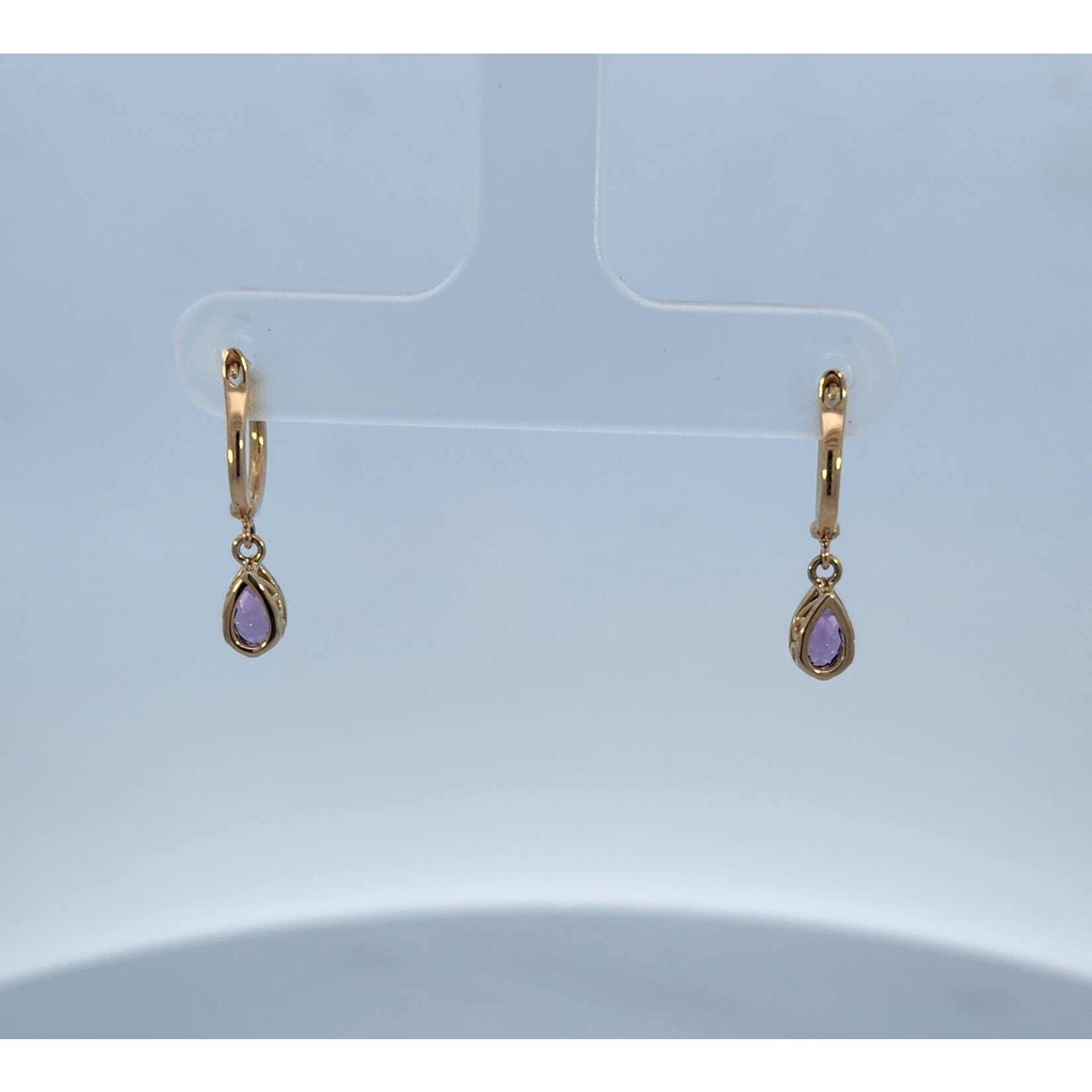 14 Karat Yellow Gold Pear Amethyst Dangle Earrings