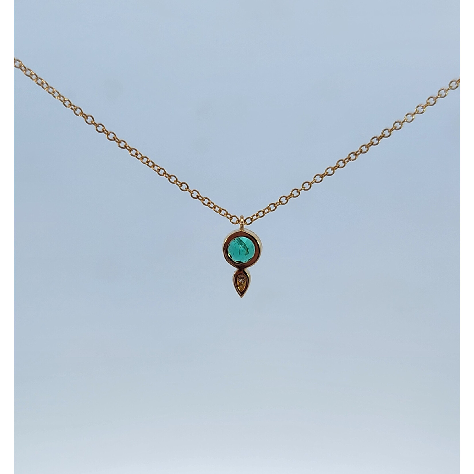 14 Karat Yellow Gold Natural Emerald & Diamond Pendant
