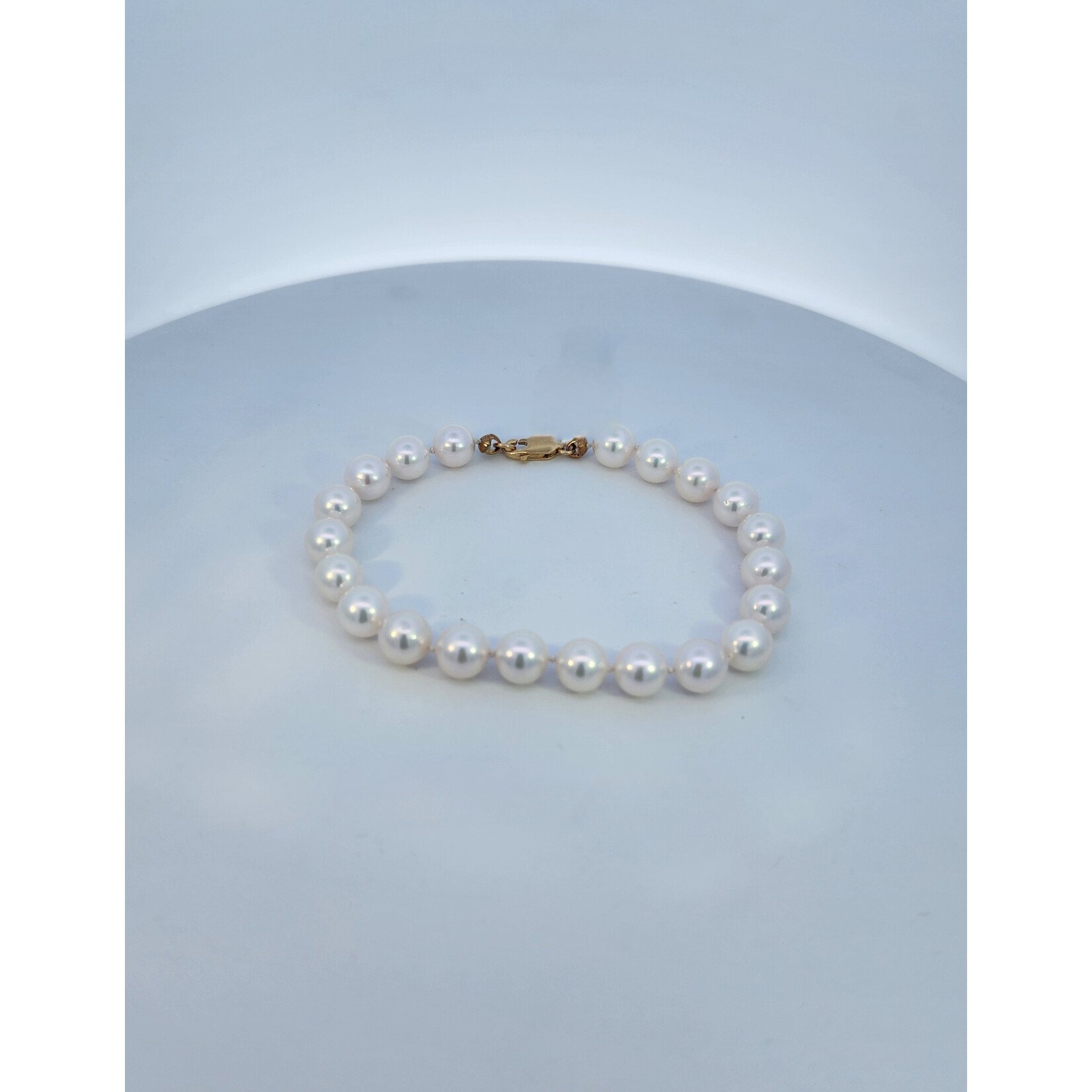 7-7.5 mm Cultured Pearl Bracelet with 14 Karat Yellow Gold Clasp