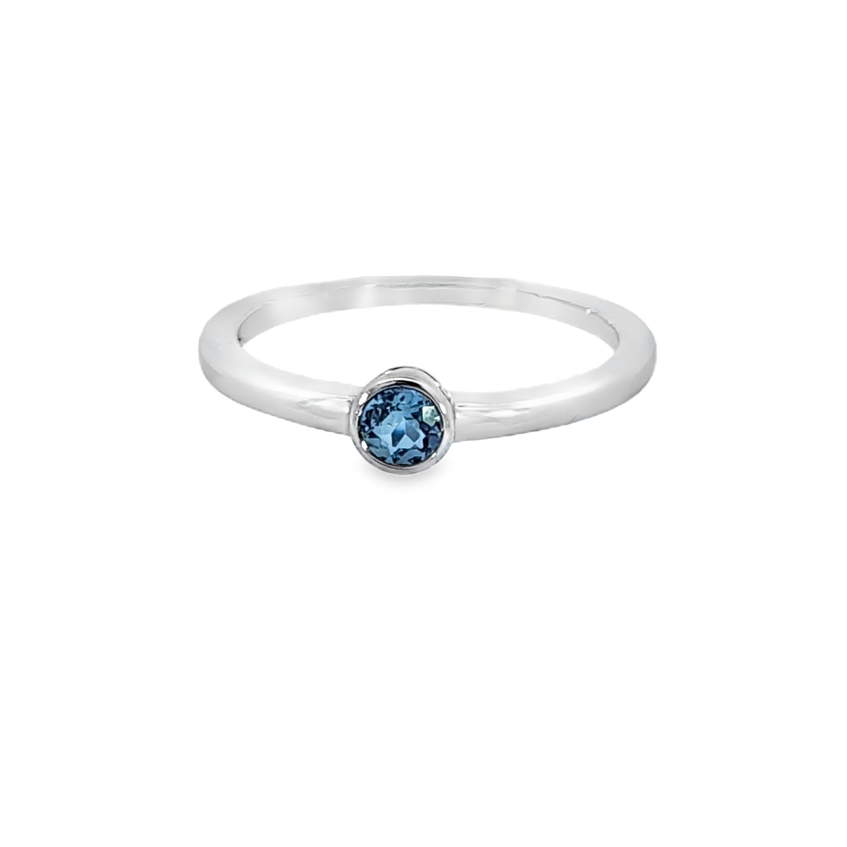 14 Karat White Gold Aquamarine Bezel Ring
