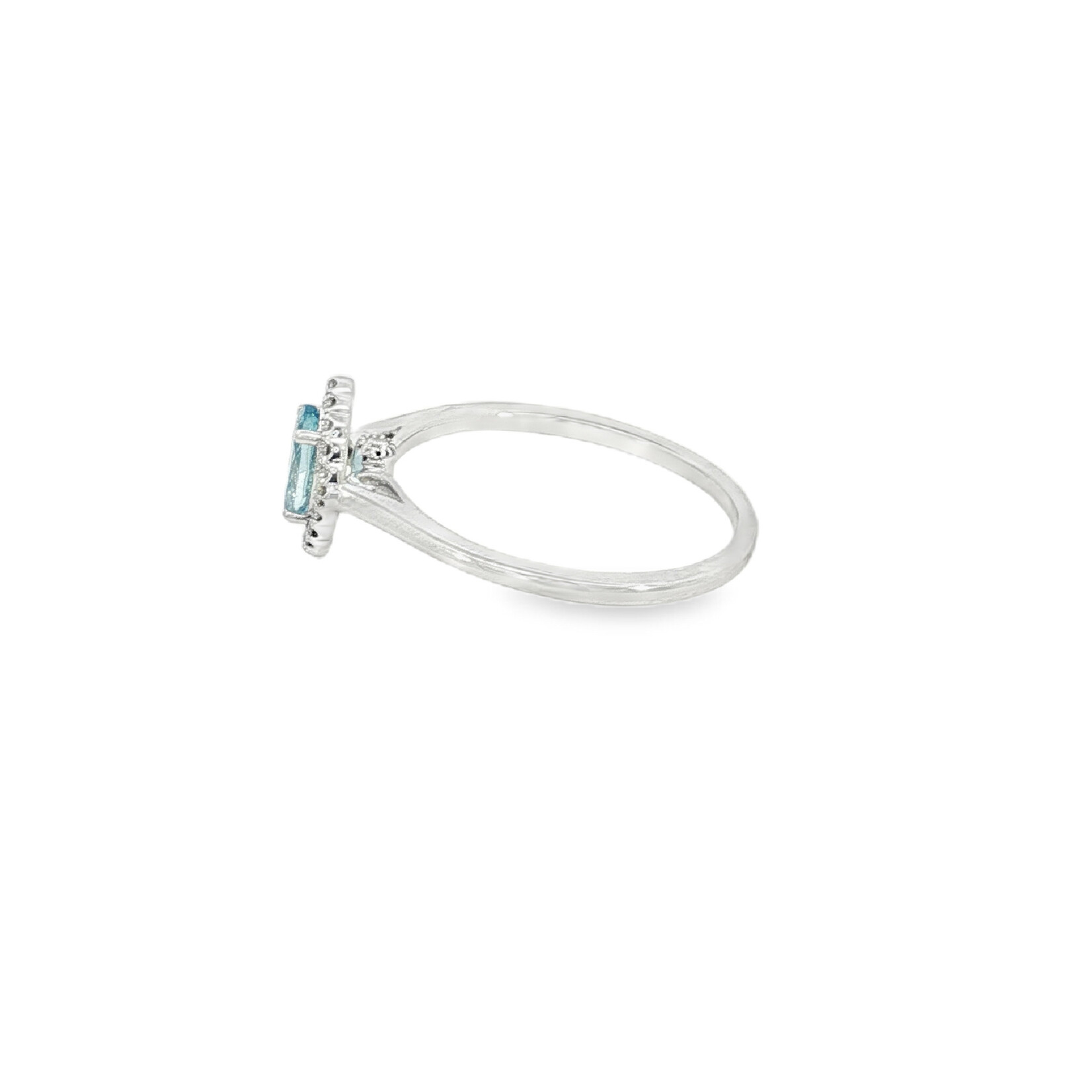 Zeghani Zeghani 14 Karat White Gold Aquamarine and Diamond Ring