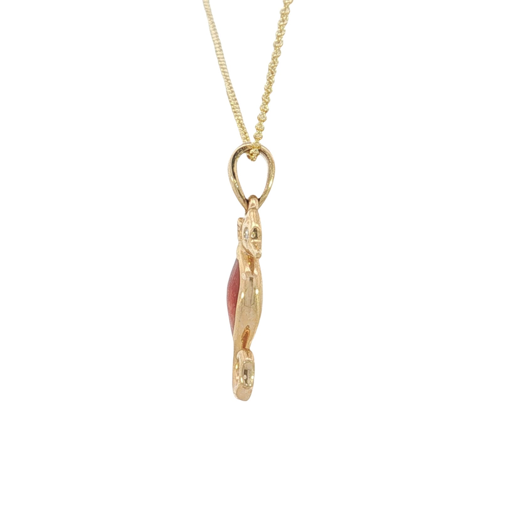 Kabana Kabana 14 Karat Yellow Gold Spiny Oyster Seahorse Necklace