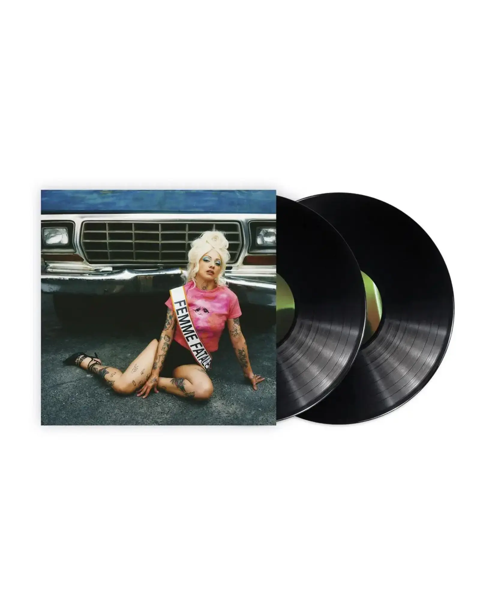 Mon Laferte - Femme Fatale