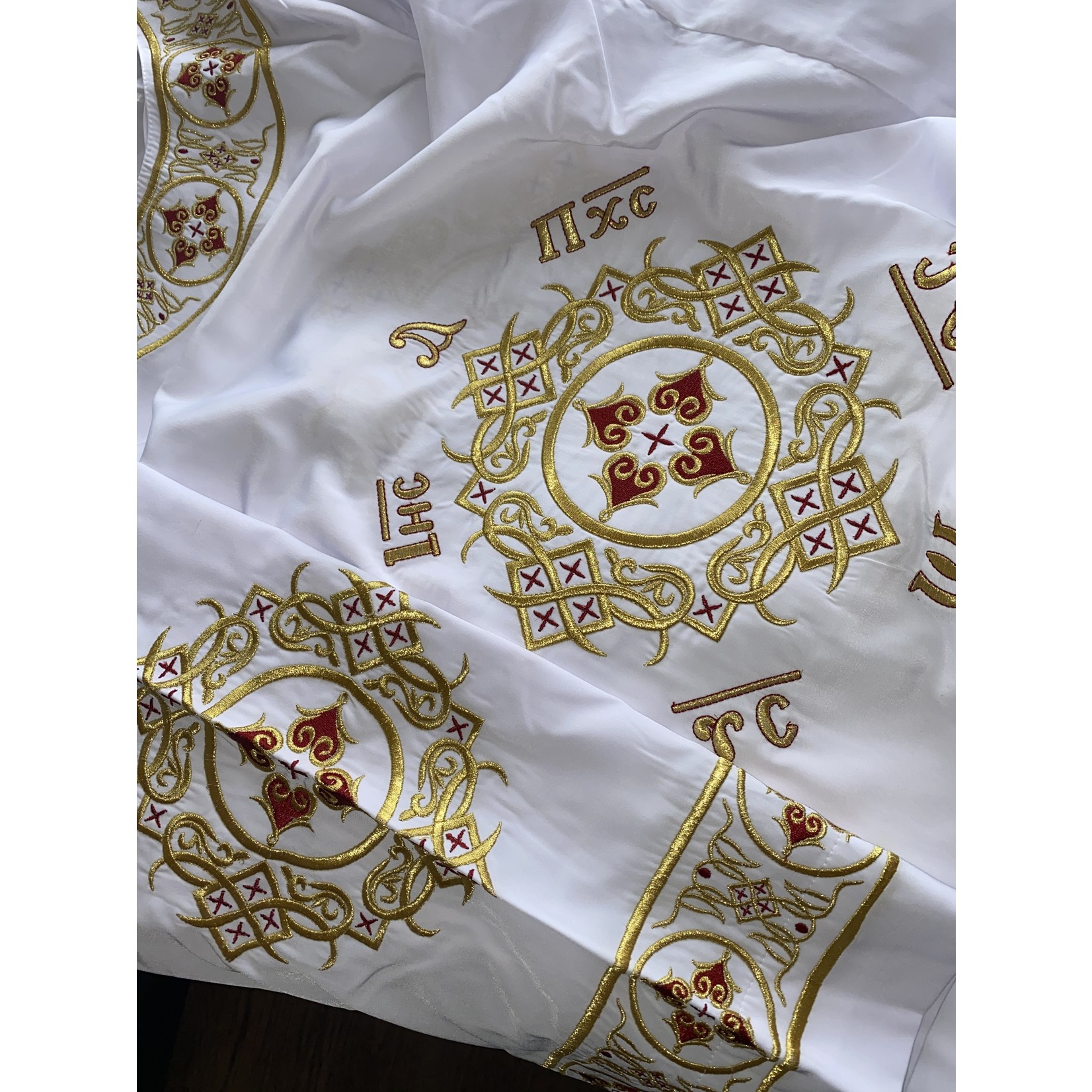 Gold trilobed cross patch for vestments 12x8 cm