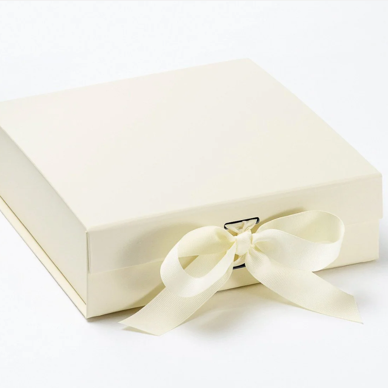Fold A Box Medium Gift Box Ivory