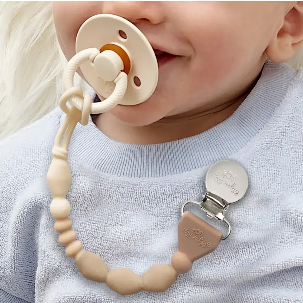 Itzy Ritzy Sweetie Strap Plus