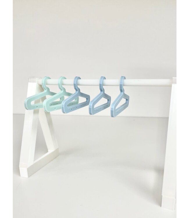 Mini Designs 2024 Mini Designs / Little Hangers - Spirit Earrings