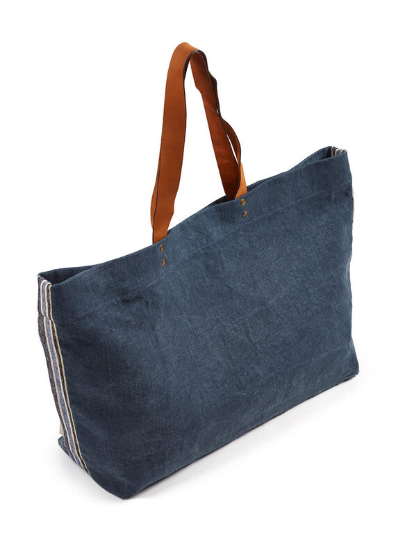 The Galloper Shouldersac Bastion 17.7x14.2x5.9"