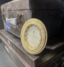 Ornate Frame - Round or Oval 4" x 5"