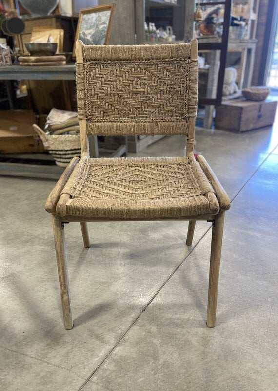 Wood Chair w/Rope