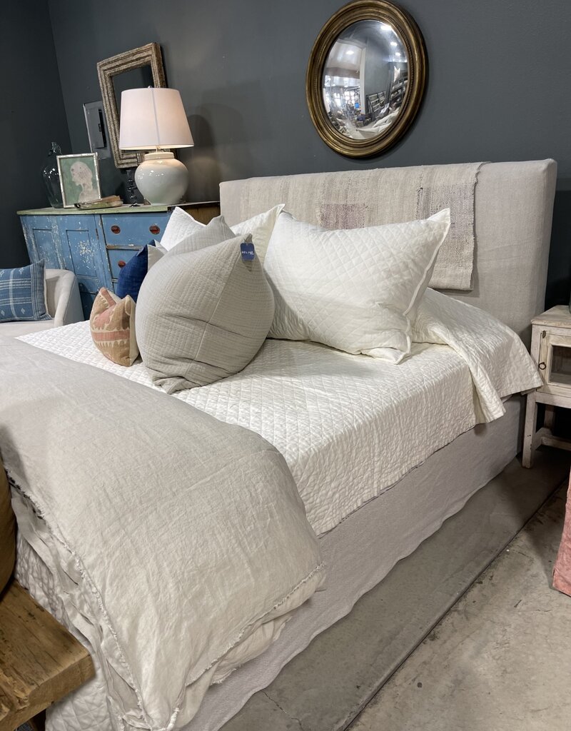 Aimee Bed - King  Desert Linen - Natural