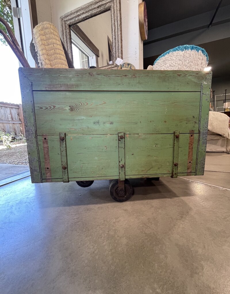INDUSTRIAL CART - 39"L x 26" W x 23" D x 30.5" H