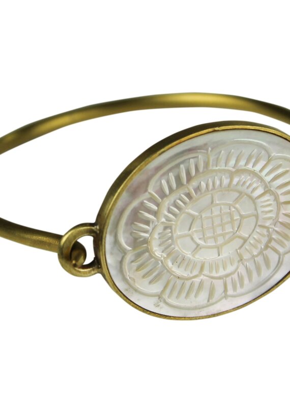 Zahara Bracelet, Mother of Pearl Flower