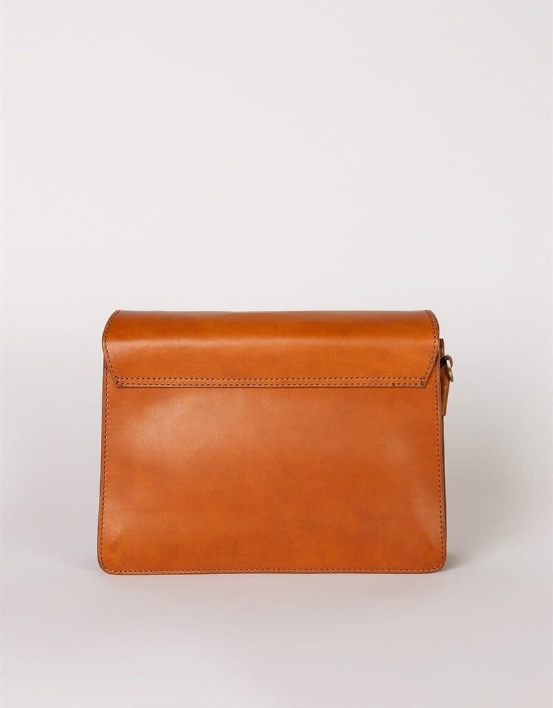 Round Top Classic Leather Purse in Cognac