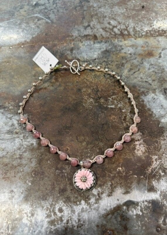 Jones and Muse Pink Carved Mini Flower