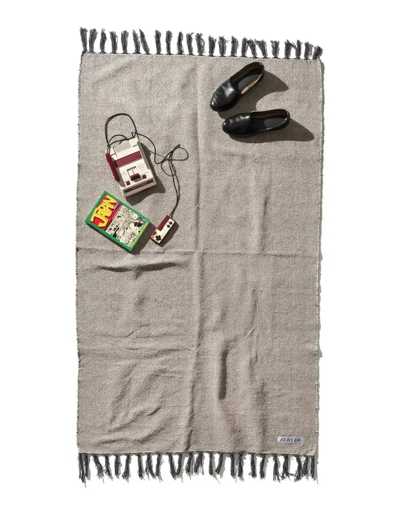 College Rug - Ivory 41 x 69