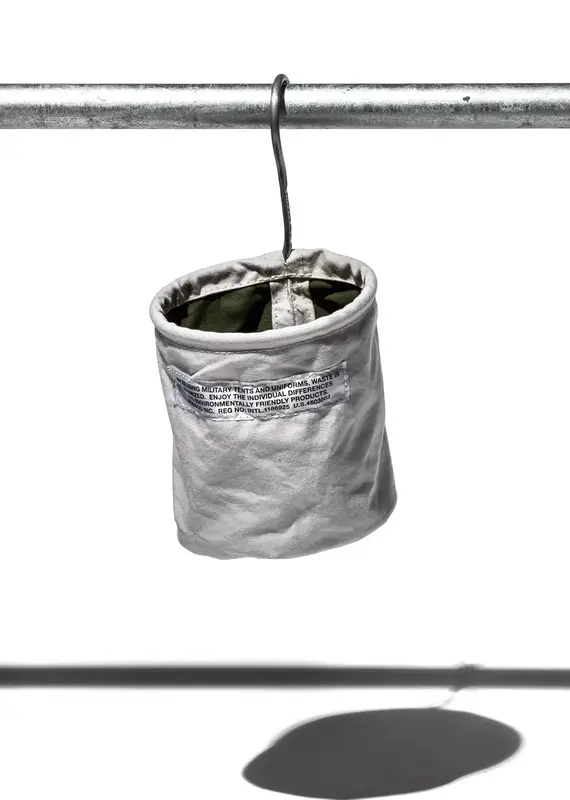 VINTAGE MATERIAL HOOK BASKET / Small