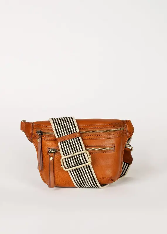 Des Mini Bum Bag in Cognac Stromboli Leather - Checkered Strap