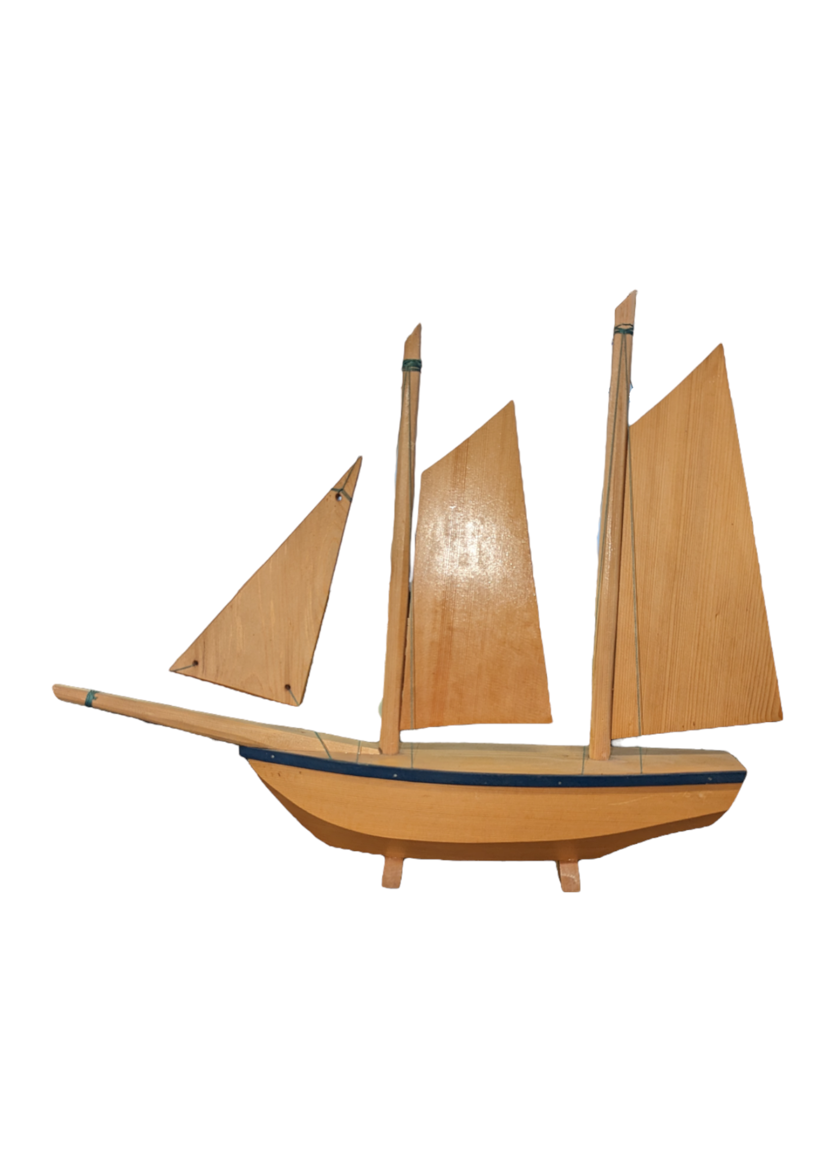 Bateau artisanal en bois 18l x 15h