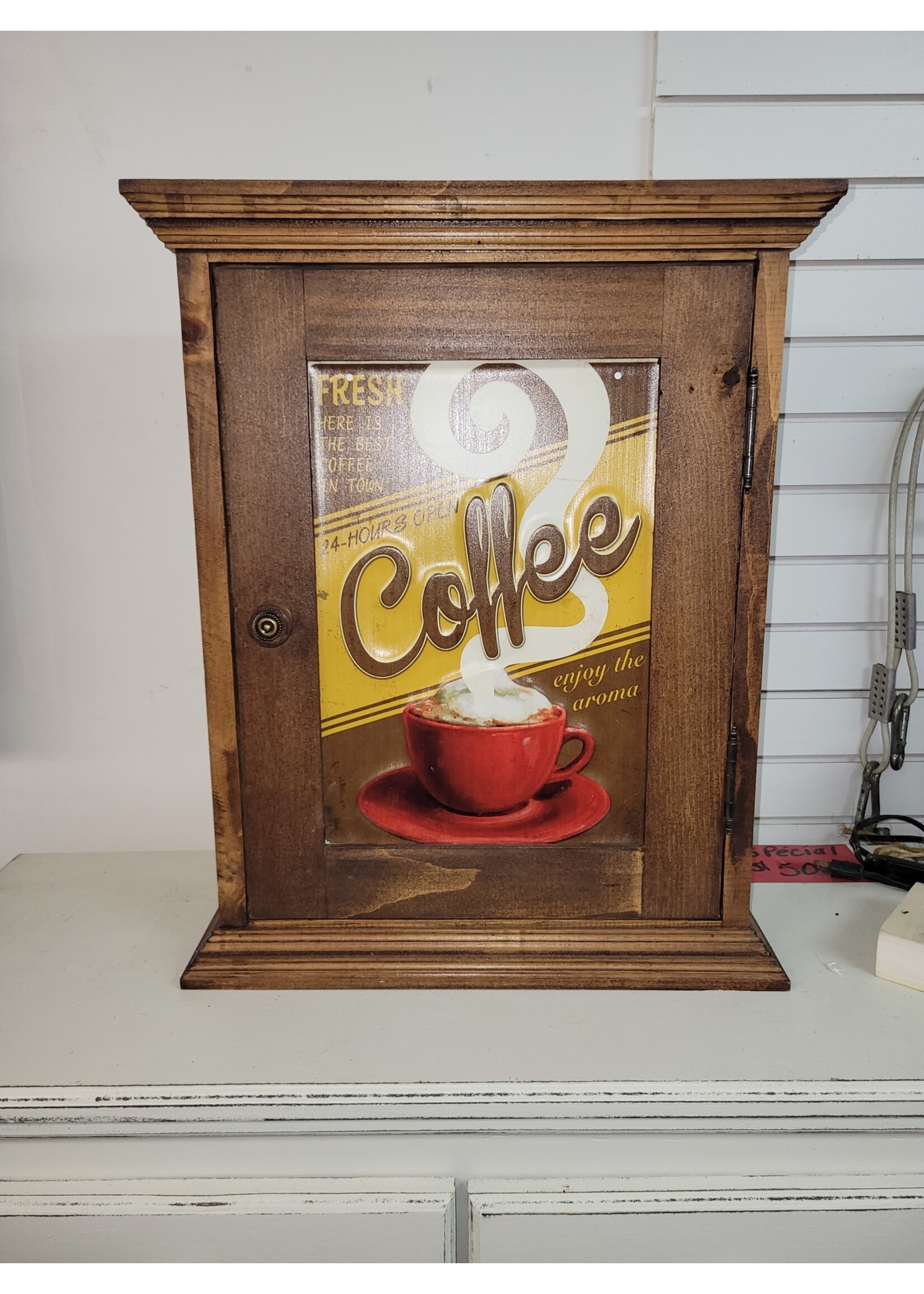 Pharmacie brun coffee 24 h x19l x7 p