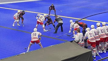 10 THINGS YOU SHOULD KNOW ABOUT BALL HOCKEY