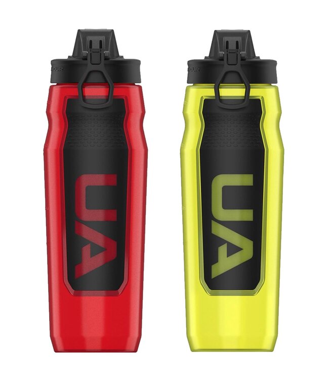 UA 32oz Playmaker Squeeze Bottle