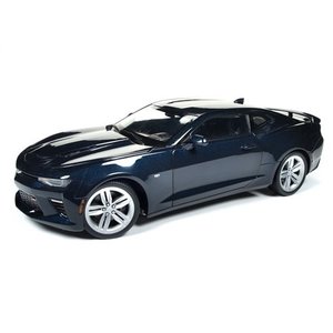 Auto World . AWD 1/18 2016 Chevy Camaro SS