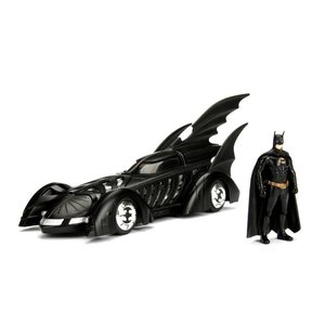 Jada Toys . JAD "Metals Die Cast" 1/24 1995 "Batman Forever" Batmobile w/ Batman Figure