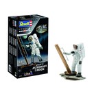 Revell of Germany . RVL 1/8 Apollo 11 Astronaut on the moon