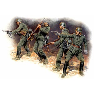 Masterbox Models . MTB 1/35 Eastern Front Series German Infantry In Action 1941-1942
