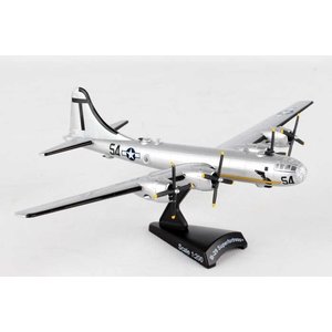 Daron Worldwide Trading . DRN 1/200 B-29 Superfortress