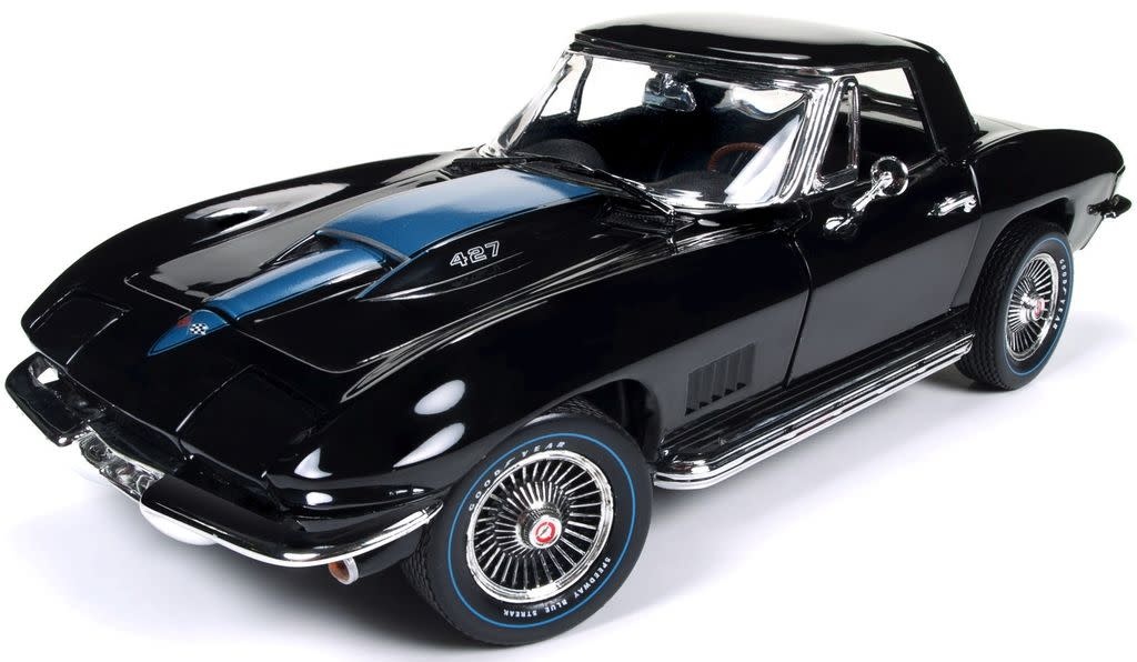 大幅値下げ1:18 ミニカー☆1967 Corvette American Muscle Diecast . AMD 1/18 67 Corvette Roadster