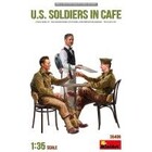 Miniart . MNA 1/35 U.S. Soldiers in Cafe