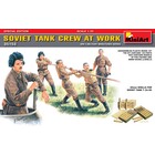 Miniart . MNA 1/35 Soviet Tank Crew at Work ( Special Edition )