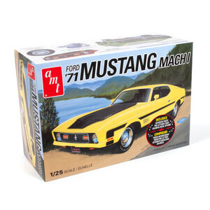 AMT\ERTL\Racing Champions.AMT 1/25 1971 Ford Mustang Mach 1