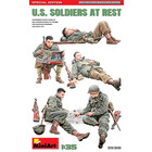 Miniart . MNA 1/35 US Soldiers at Rest Special Edition