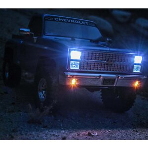 Axial . AXI SCX10 III Base Camp Proline 82 Chevy K10 LE RTR