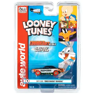 Auto World . AWD AW Looney Tunes Daffy Duck Buick Riviera Slot Car